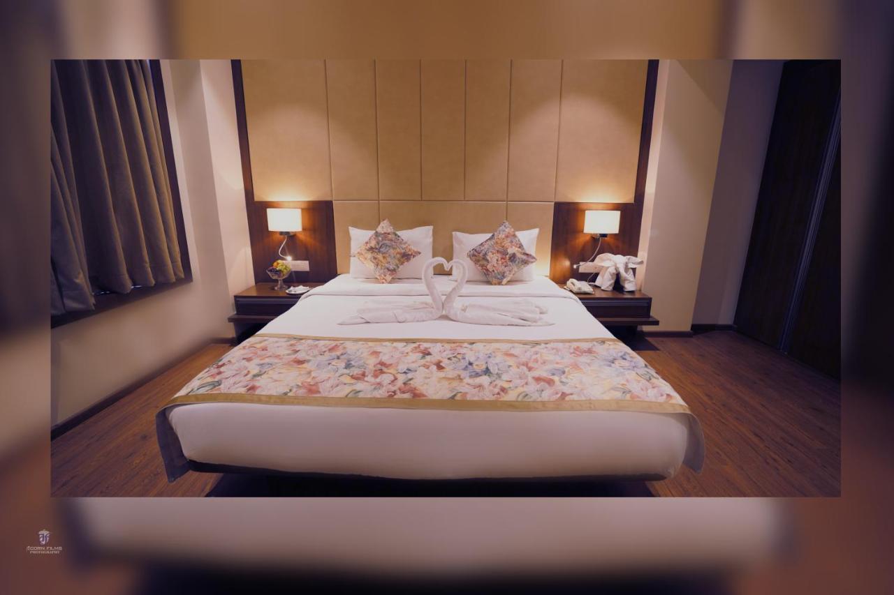 Pride Hotel Μποπάλ Εξωτερικό φωτογραφία