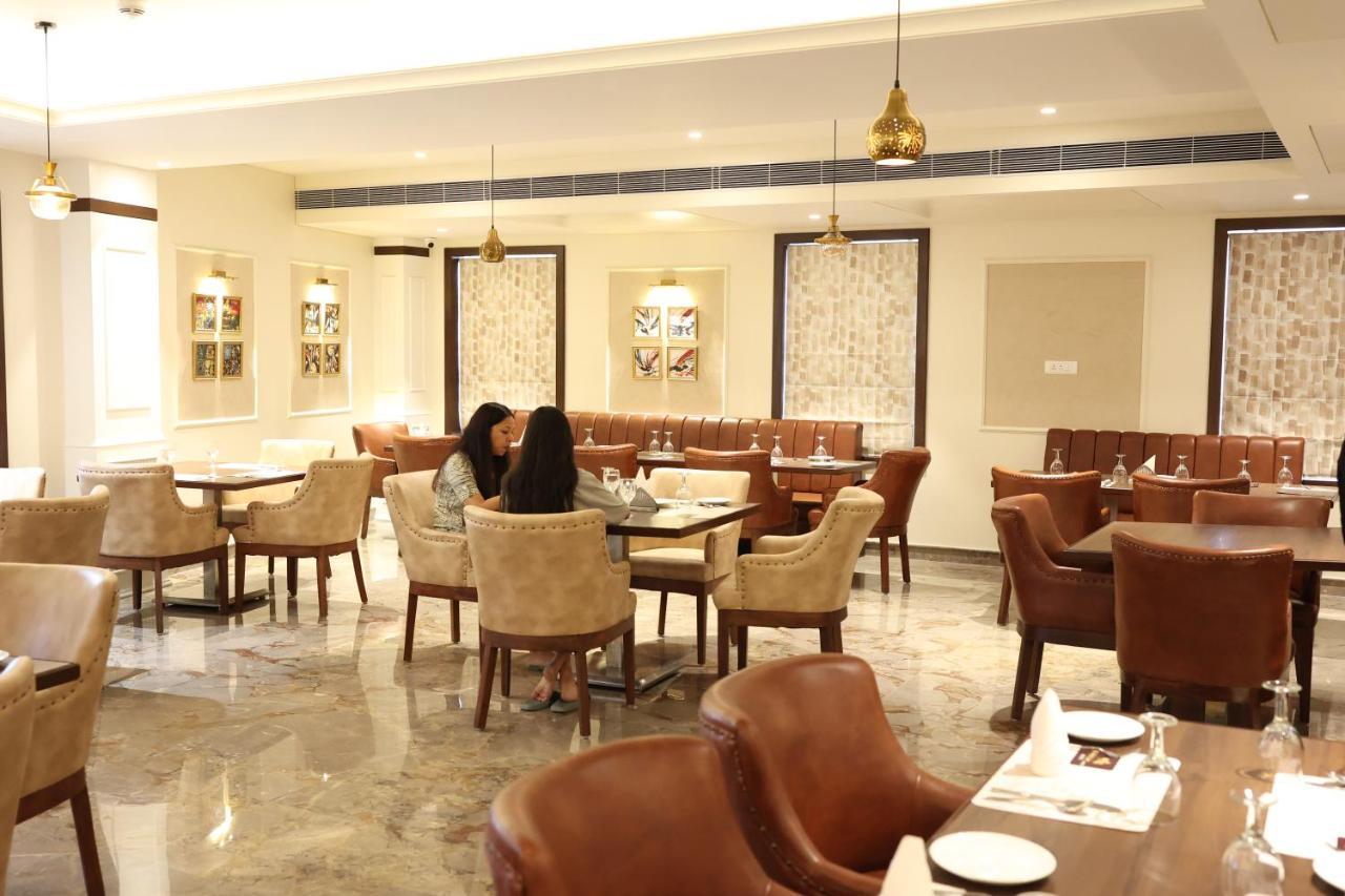 Pride Hotel Μποπάλ Εξωτερικό φωτογραφία