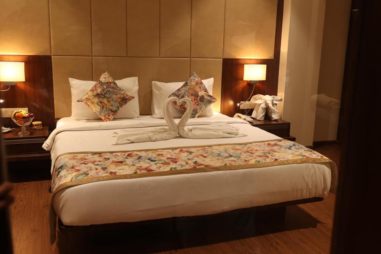 Pride Hotel Μποπάλ Εξωτερικό φωτογραφία